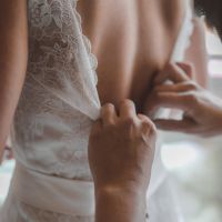 Elle retrouve la robe de mariée de son arrière-arrière grand-mère grâce à Facebook