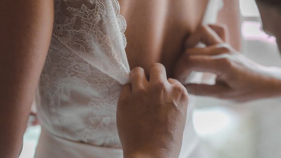 Elle retrouve la robe de mariée de son arrière-arrière grand-mère grâce à Facebook