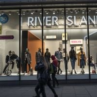 River Island retire ses grandes tailles des magasins : de qui se moque-t-on ?