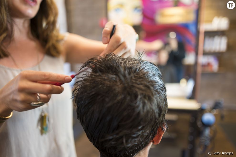 Les femmes paient plus cher que les hommes dans les salons de coiffure