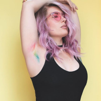 Unicorn Armpit Hair, la nouvelle tendance poils étrangement cool