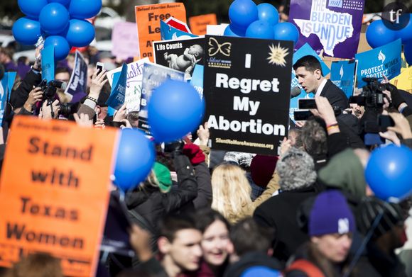 Marche anti-avortement devant la Cour Supreme du Texas, en 2016