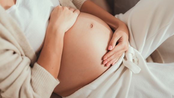 Oui, les femmes enceintes peuvent transmettre le Covid-19 au foetus