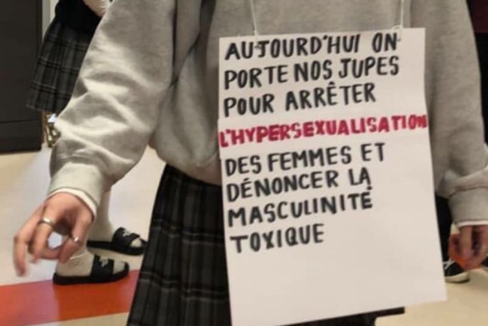 Des lycéens en jupe au Québec pour protester contre le sexisme
