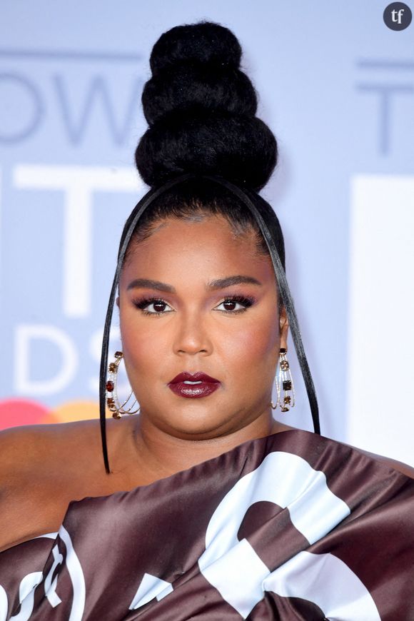 Lizzo se défend après avoir fait la promo d'un jus detox