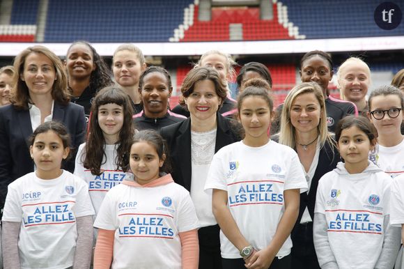 Sabrina Delannoy (à g.), directrice adjointe de la fondation du PSG.