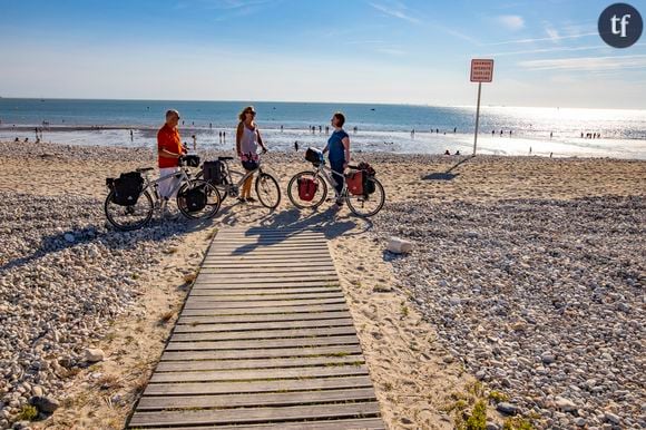 Vélos sur la plage du Havre