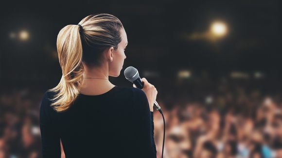 Pourquoi tant de femmes détestent leur voix