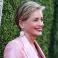 Sharon Stone pose à Hollywood, juin 2022