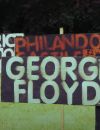 La vidéo fait nombreuses fois référence à la mort de George Floyd