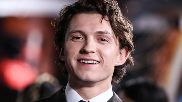 Les réseaux sociaux, mauvais pour la santé mentale ? Tom Holland alerte