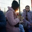 "De nombreux Européens sont frustrés de voir des Russes en vacances dans différentes villes européennes, tandis que les Ukrainiens souffrent", réagit la presse belge