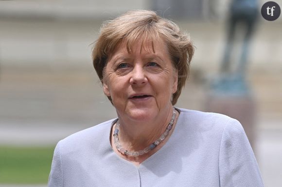 "Depuis son départ, l'ex-chancelière Angela Merkel a coûté près de 55 000 euros de coiffure et de maquillage à l'État fédéral", rapporte le Der Tagesspiegel.