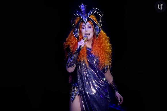 "Je ne sais pas si le fait de ne pas se sentir vieux vous rajeunit forcément"
Cher en concert à Toronto le 22 avril 2019. 