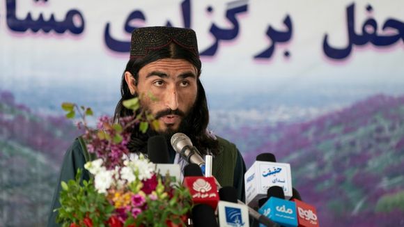 En Afghanistan, on célèbre les "poètes talibans" (oui oui, ca existe)... et les poétesses s'indignent