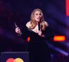 Une prise de parole vive et précieuse en ce Mois des fiertés (Pride Month) : Adele a rhabillé pour l'hiver un fan un peu trop véhément envers la communauté LGBTQ. En plein concert, l'iconique chanteuse s'est permise un joli tacle...