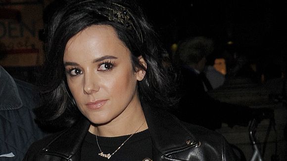 Alizée est prête à tout pour le bonheur de sa fille