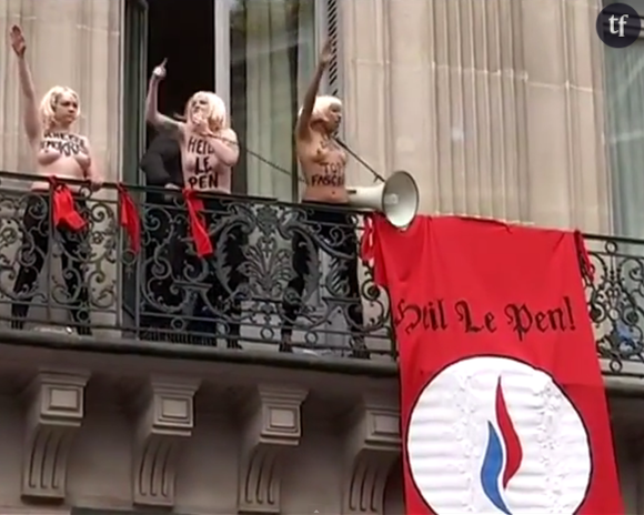 Les Femen pendant le discours de Marine Le Pen