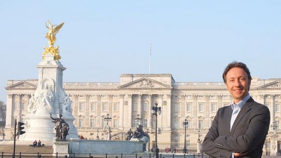 "Secrets d'histoire" royaliste ? France 2 répond à Jean-Luc Mélenchon