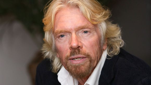 Richard Branson, boss parfait ? Il offre un an de congé paternité aux employés de Virgin