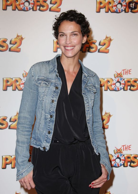 Linda Hardy à l'avant première parisienne du film Les profs 2