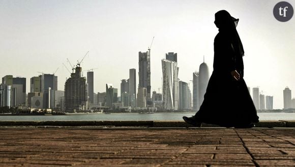 Une femme au Qatar