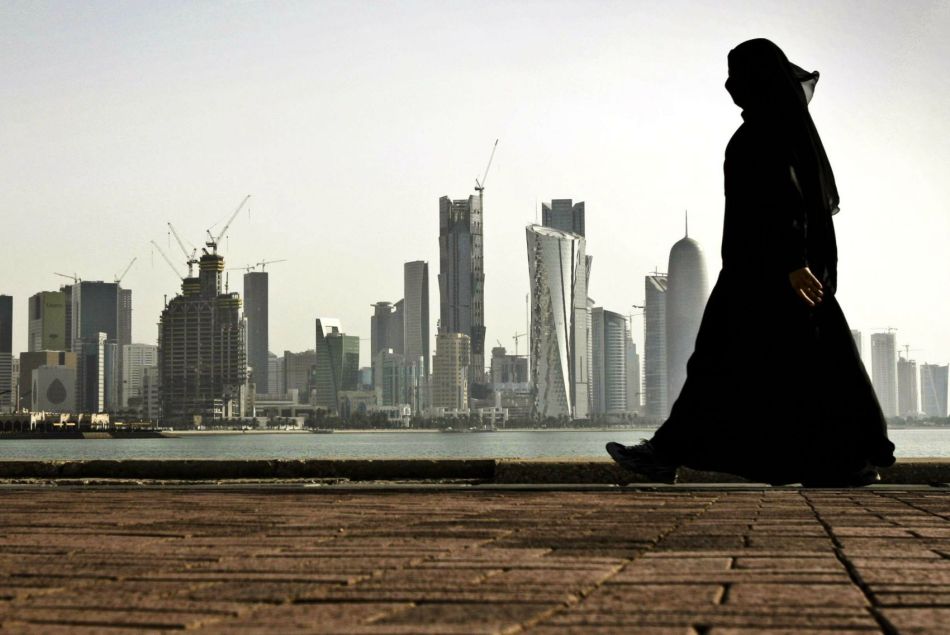 Une femme au Qatar