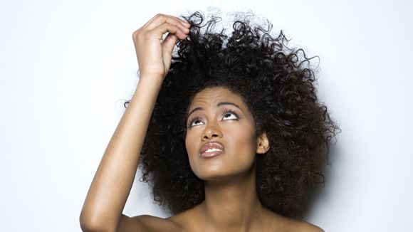 Secs, gras... Que doit-on manger pour avoir de beaux cheveux ?