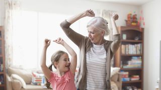 Faut-il instaurer le congé de grand-parentalité en France ?