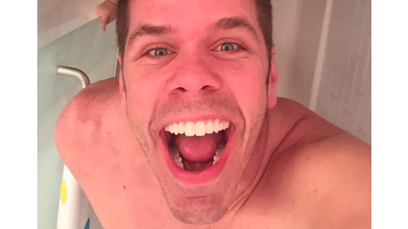 Faut-il éviter de prendre un bain avec ses enfants ? Le blogueur Perez Hilton pointé du doigt