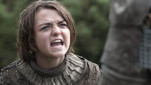 Game of Thrones : Maisie Williams en a assez de parler de Jon Snow