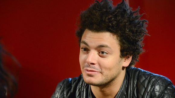 Kev Adams : il explique pourquoi il est toujours célibataire