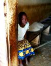 Une jeune fille du village de Mchinji au Malawi