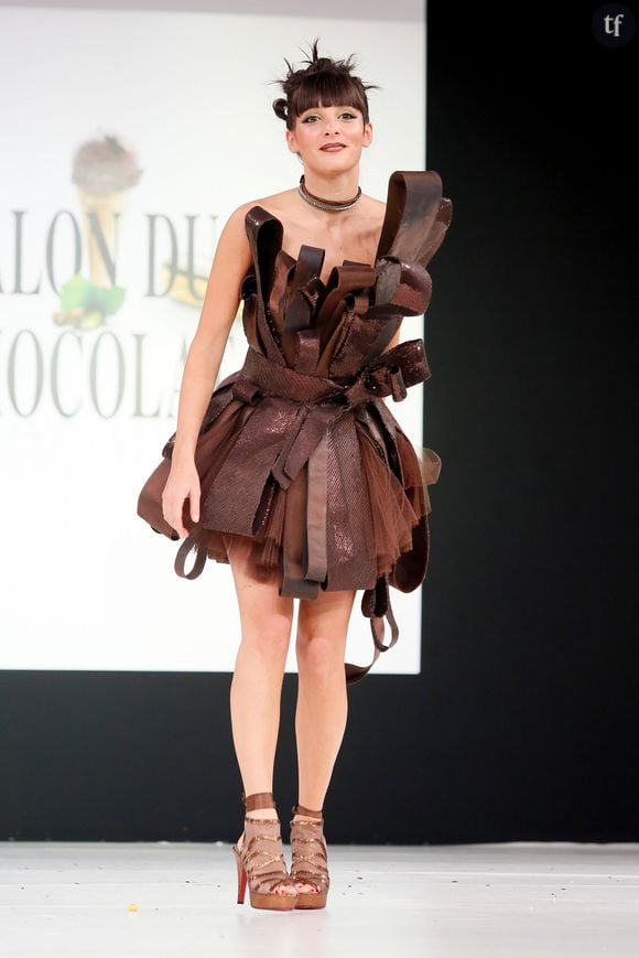 Erika Moulet - Défilé du 20ème salon du chocolat 2014 au parc des expositions de la Porte de Versailles à Paris le 28 octobre 2014. 