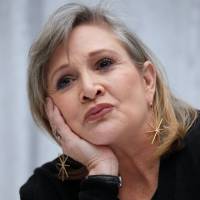 Carrie Fisher répond à ceux qui lui reprochent d'avoir "mal vieilli" dans Star Wars 7