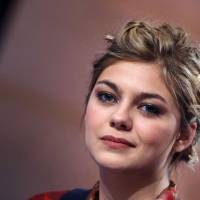 Louane : sa touchante chanson en hommage aux victimes des attentats avec Ibrahim Maalouf (vidéo)