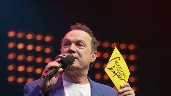 Touche pas à mon poste : Julien Lepers chroniqueur ?