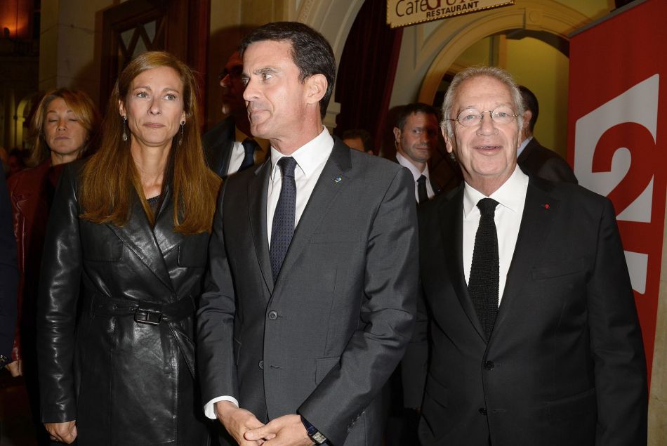  Manuel Valls, sa femme Anne Gravoin, Bernard Murat - Générale de la pièce de théâtre "Le Mensonge" au théâtre Edouard VII à Paris, le 14 septembre 2015. 