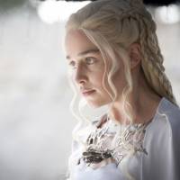 Game of Thrones saison 6 : Emilia Clarke (Daenerys) tease le retour de Jon Snow