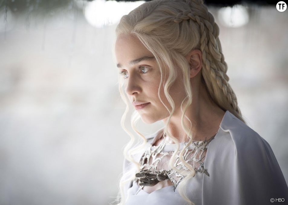 Game Of Thrones Saison 6 Emilia Clarke Daenerys Tease Le Retour De Jon Snow Terrafemina