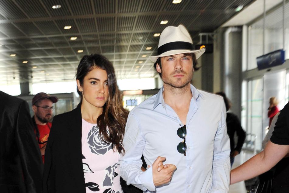 Nikki Reed et Ian Somerhalder - People à l'aéroport de Nice le 22 mai 2015 pendant le 68ème Festival du film de Cannes.