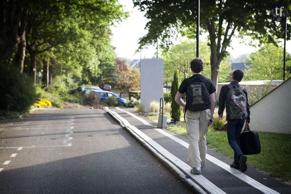 Une enquête sur le sentiment religieux chez les collégiens