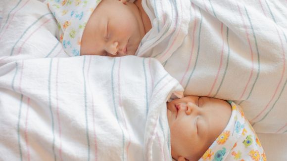 Pourquoi les naissances de jumeaux ont doublé en quarante ans