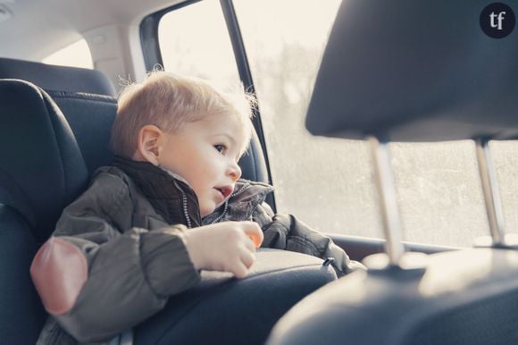 Les enfants sont souvent mal attachés en voiture