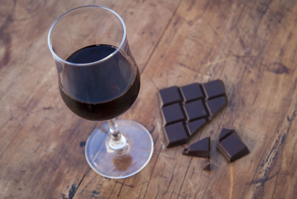 Vin rouge et chocolat au programme du régime Sirt