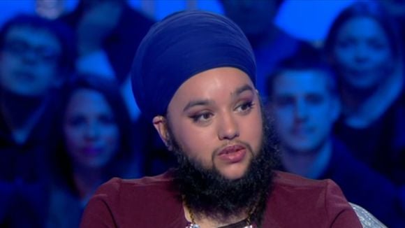 Les confessions d'Harnaam Kaur, la femme à barbe body positive