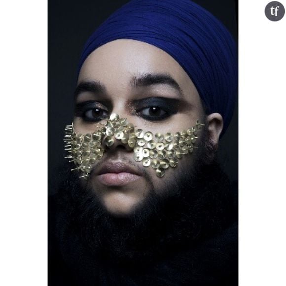 Harnaam Kaur, femme à barbe harcelée devenue militante anti-harcèlement, anti-racisme, body positive et féministe... et aussi mannequin.