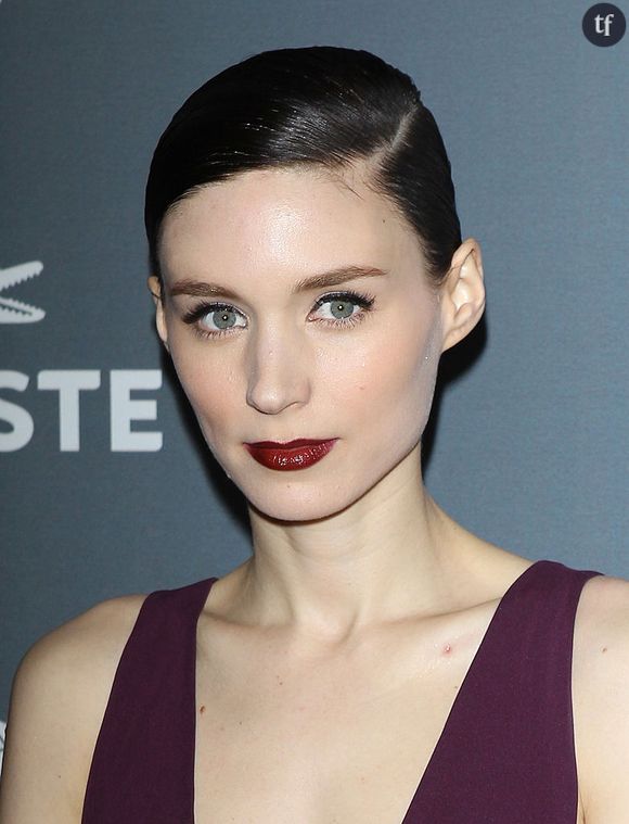 Le rouge à lèvres raisin de Rooney Mara