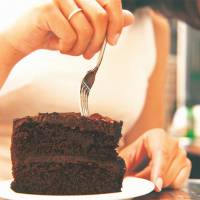 Manger du gâteau au chocolat au petit déj boosterait notre cerveau et notre santé