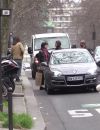 Kristen Stewart et sa compagne Soko dans les rues de Paris le 19 mars 2016